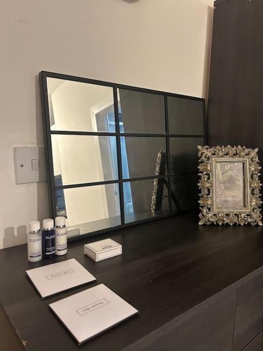 Spacious Studio Flat In لندن المظهر الخارجي الصورة